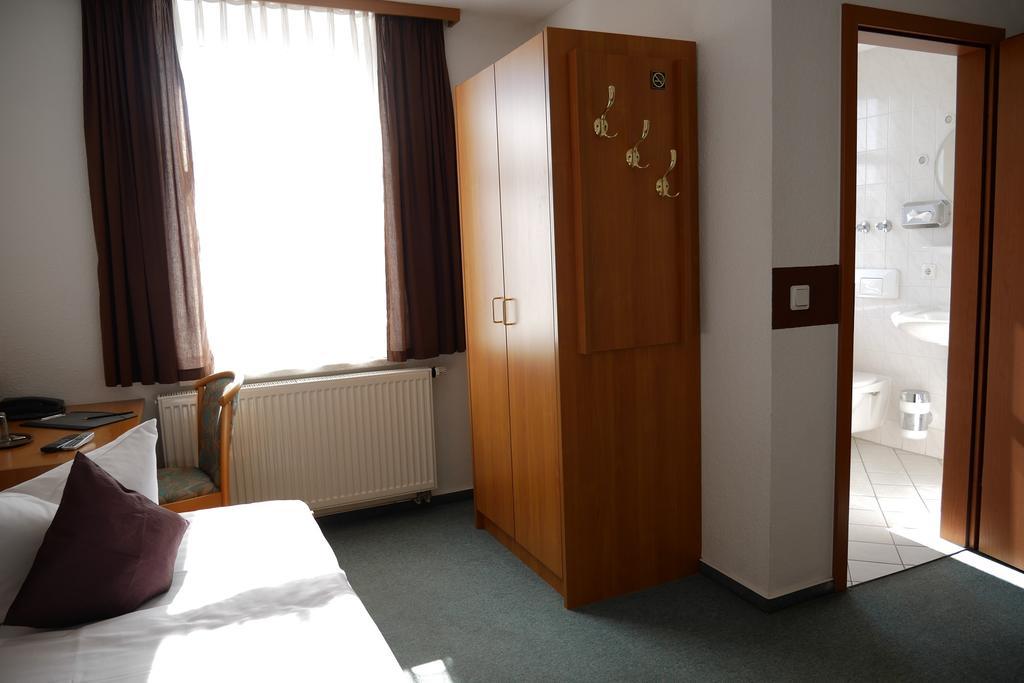Hotel Garni Brauhof Niederwiesa Exterior photo